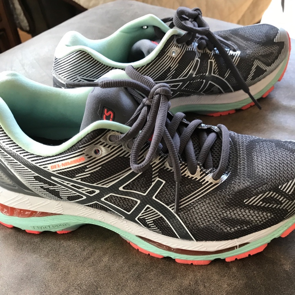 ASICS women’s running shoes